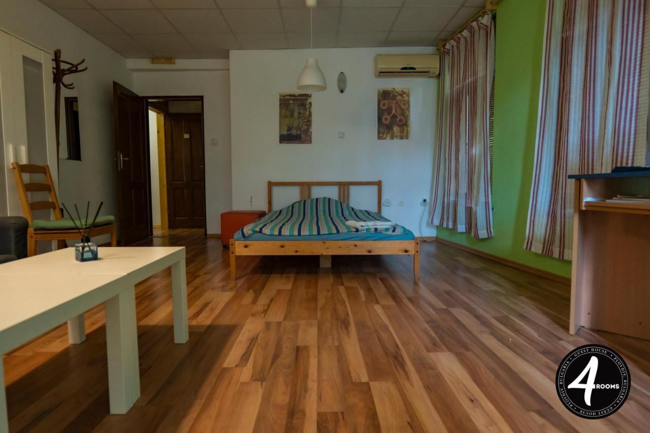 4 Rooms Plovdiv Luaran gambar