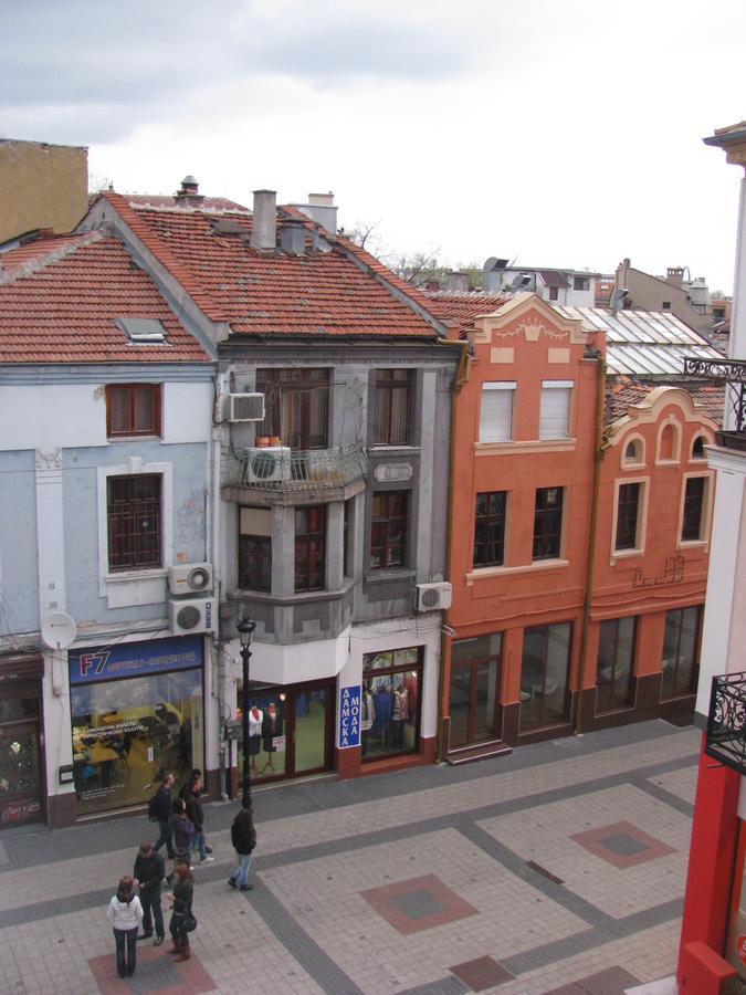 4 Rooms Plovdiv Luaran gambar